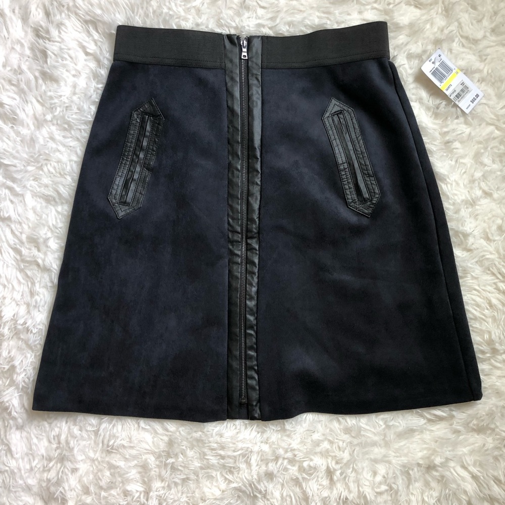 Eci | NWT faux leather suede skirt Medium - Picture 2 of 6